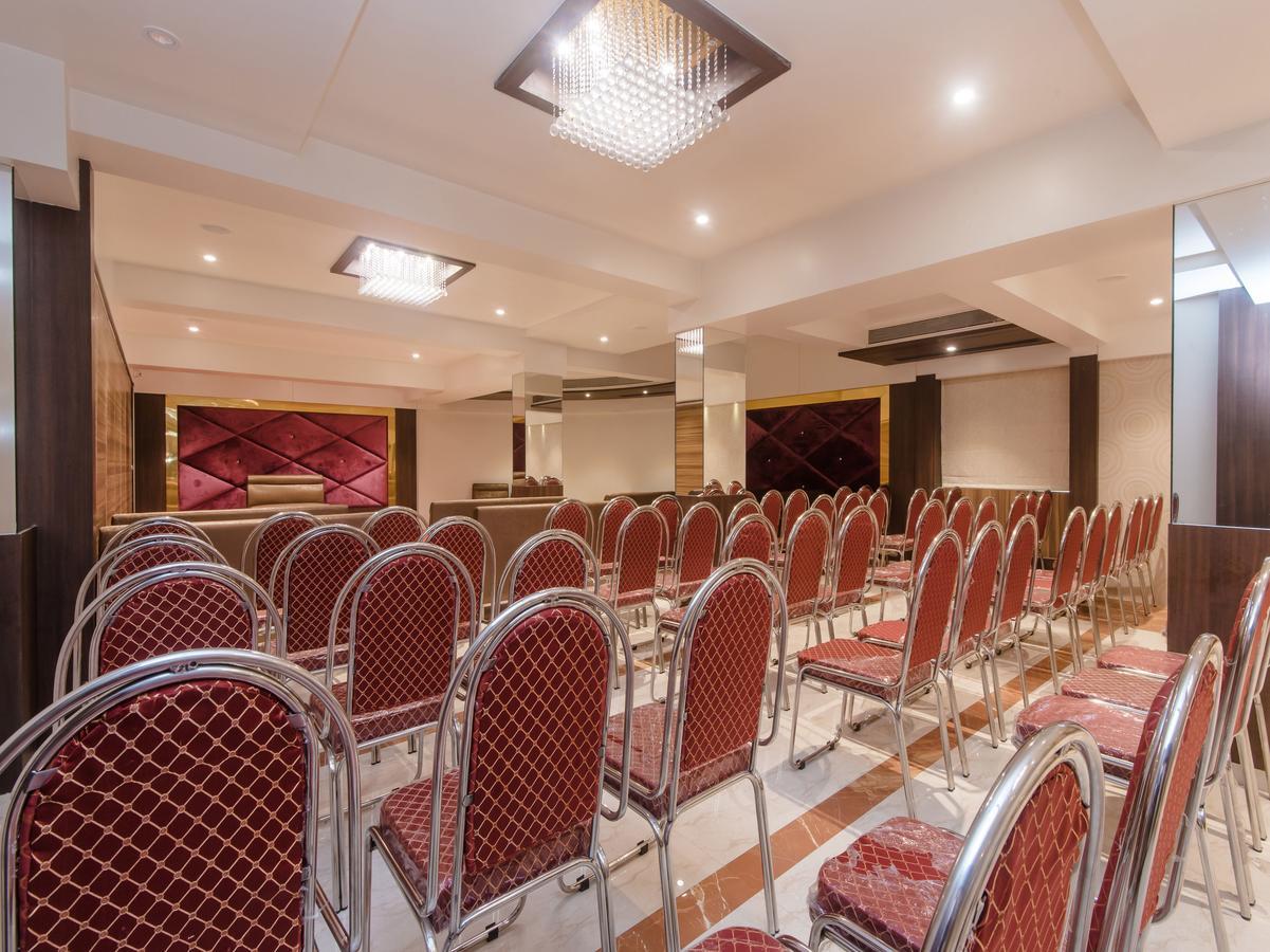 Oyo 13089 Hotel Gold Crest Navi Mumbai Luaran gambar