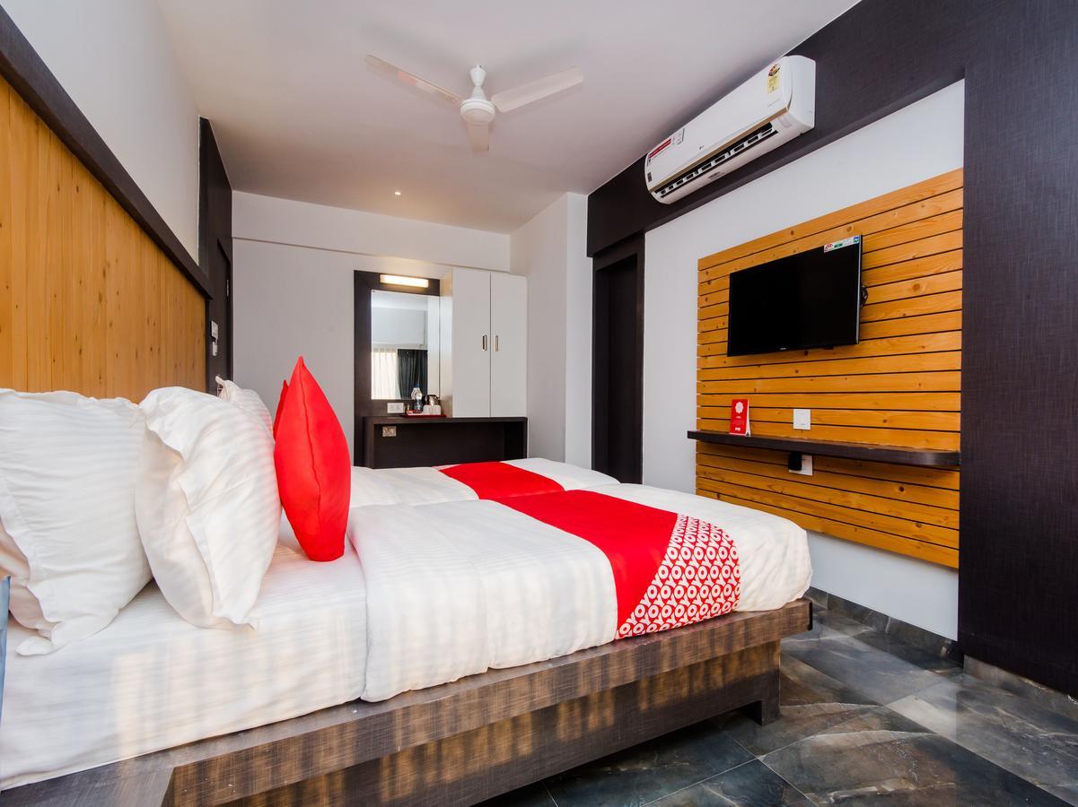 Oyo 13089 Hotel Gold Crest Navi Mumbai Luaran gambar